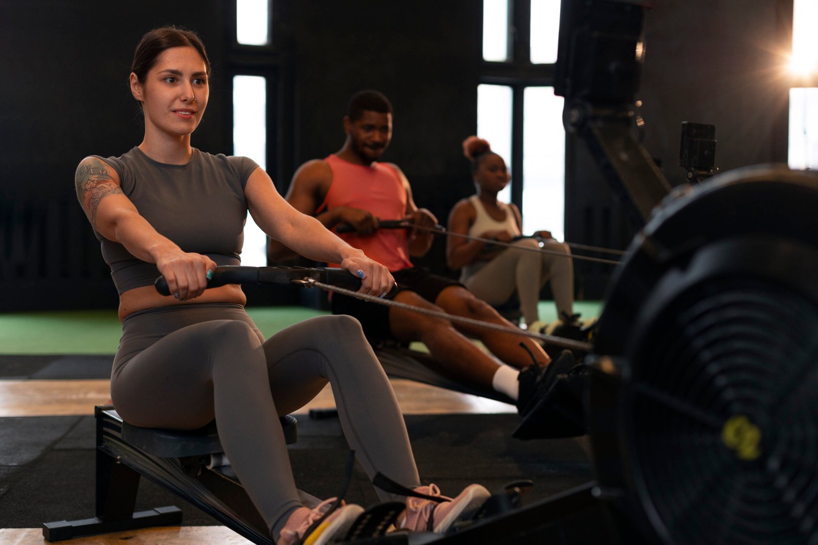 full-shot-people-training-together-gym